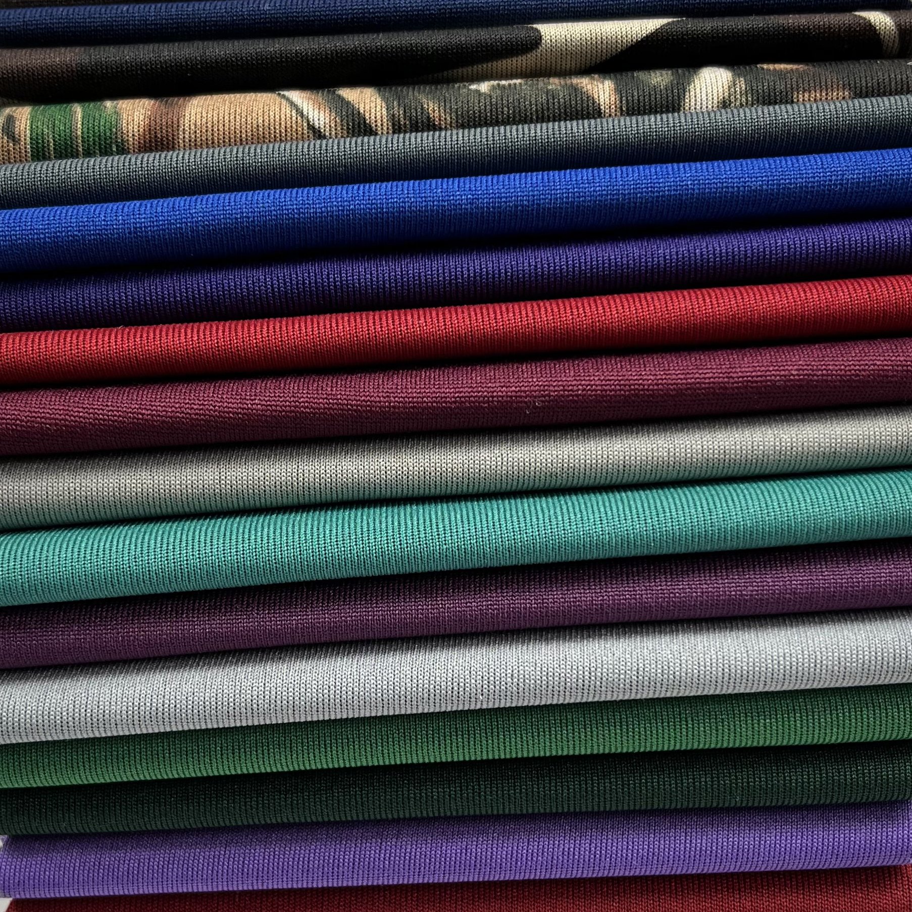 UOO Cheap Foam Neoprene Polyurethane Foam Rubber Neoprene Materiao Double Sided Polyester Fabric Rubber Sheets for Can Cooler