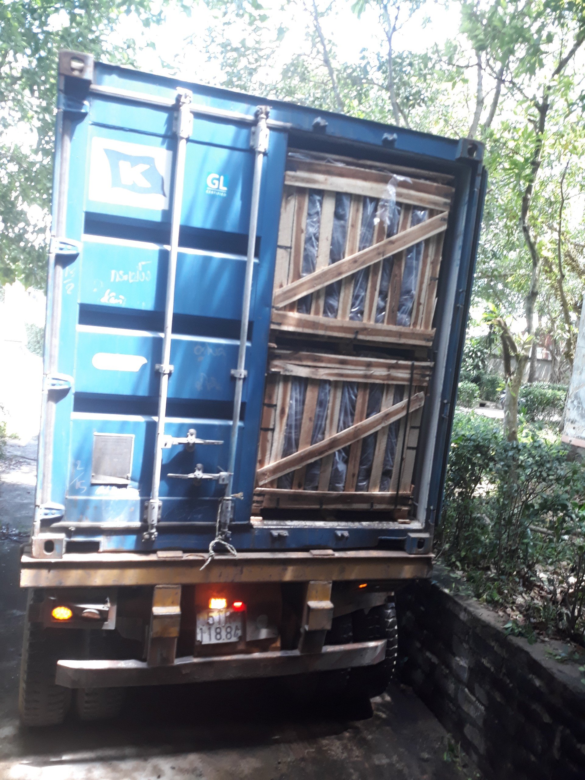 RSS3 Natural Rubber Raw Material Ribbed Smoked Sheets from Vietnam Factory for Tyre Production Best Price