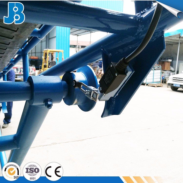 Professional transporting material portable belt conveyor for sandy soil