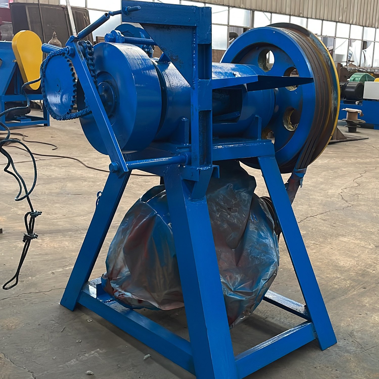 Used tire recycling machine / Tyre rubber crumb powder production line