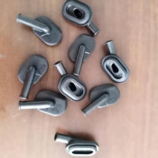 Customized flexible rbi automotive rubber car spare cushion parts