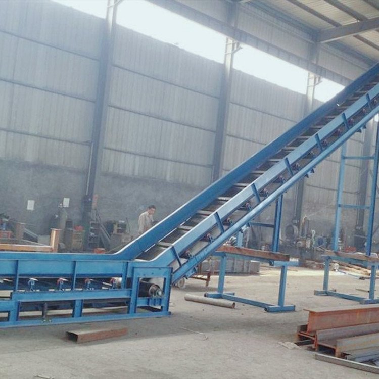 Hot Sale Standard mobile inclined Belt Conveyor For Bulk Material Handling