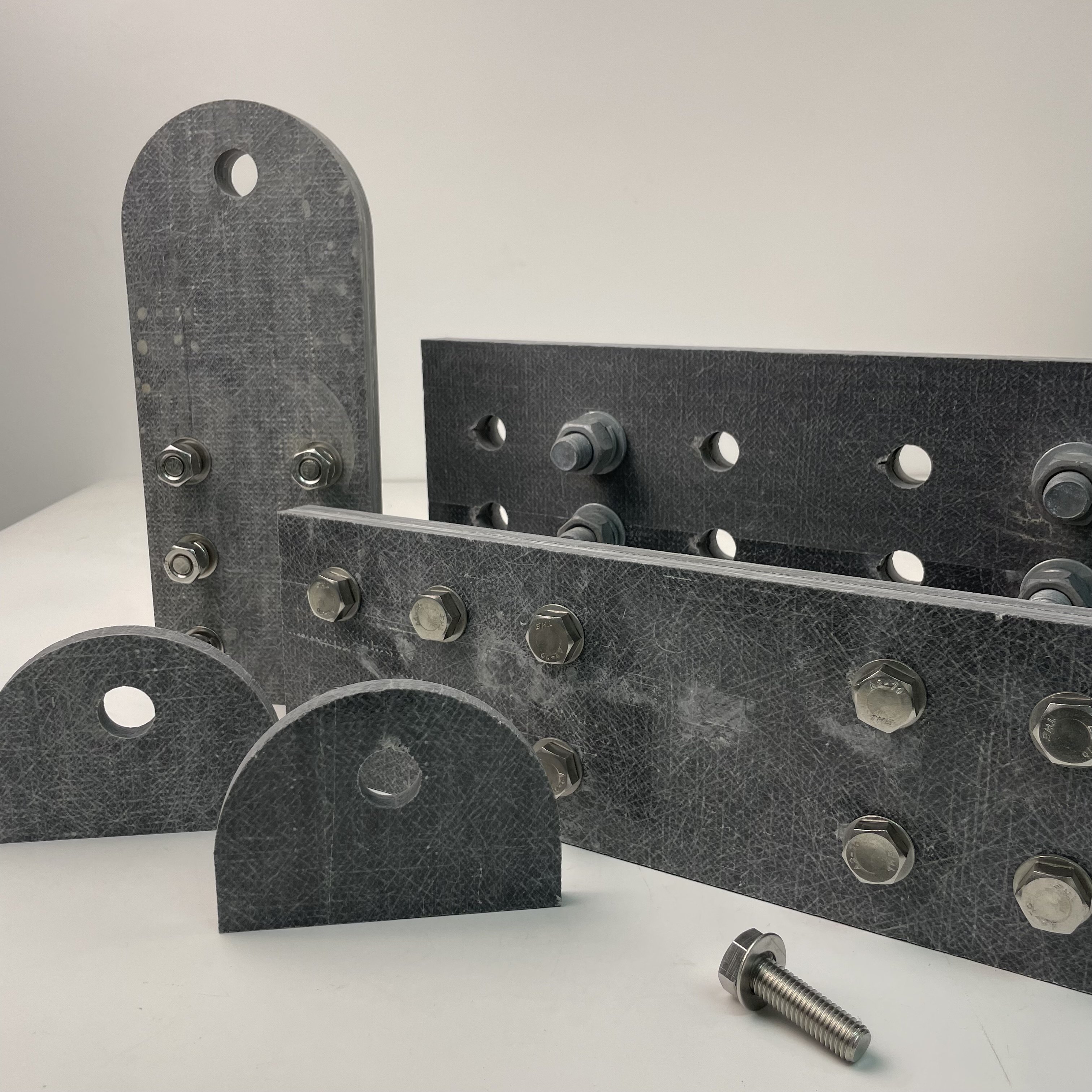 Durable Glass Fiber Reinforced Polymer GFRP Sheet Joint Clamps Securing Integrity in Composite Constructions