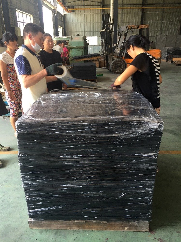 Crepe rubber sheet