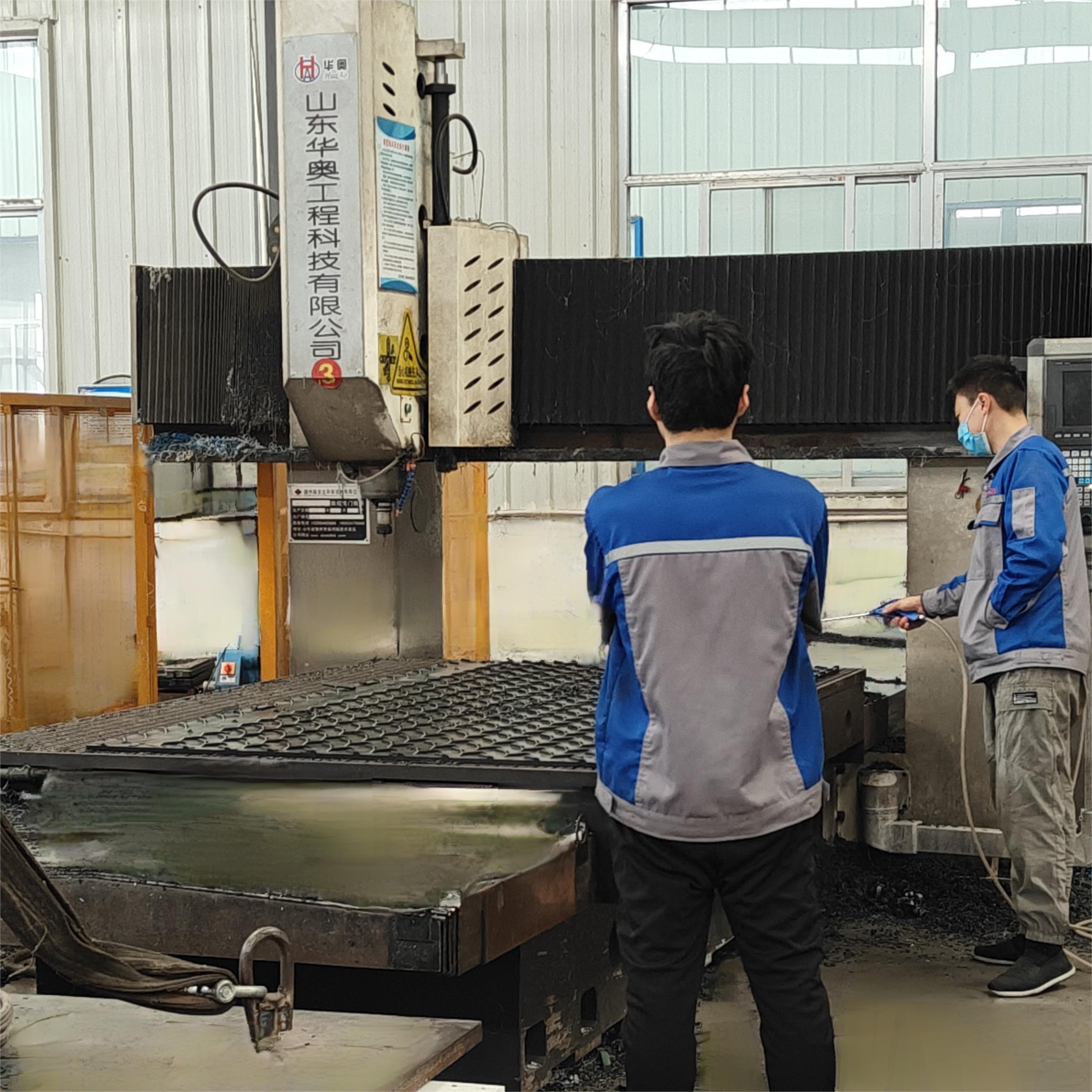 Temporary Mat HDPE Ground Protection Mat for Lawn Impact Undeformed Custom Size Thickness Foam Moulding Polyethylene Moulding