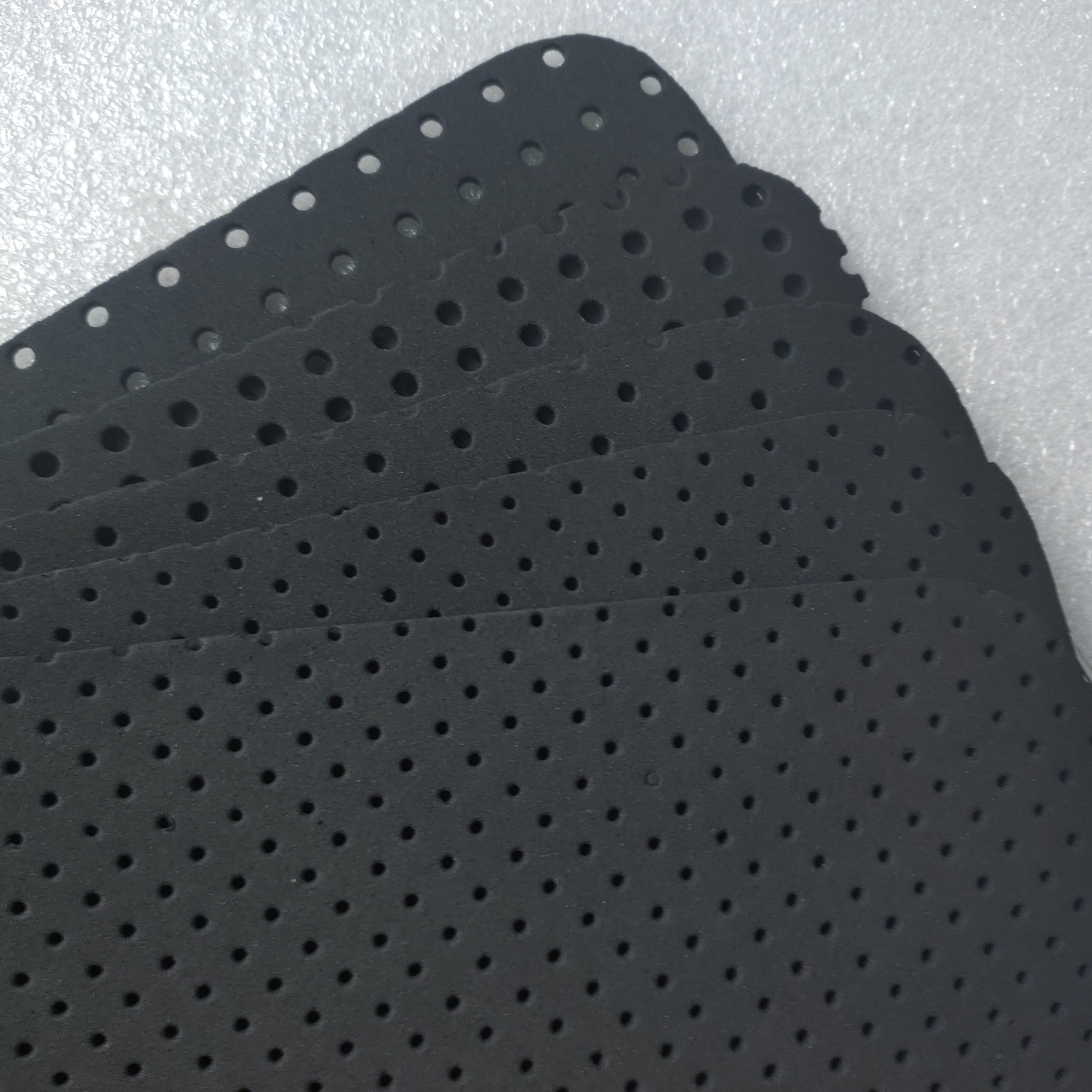 Custom Punching Hole Sizes Neoprene Fabric High Elastic Breathable Perforated Neoprene Foam Rubber Sheet