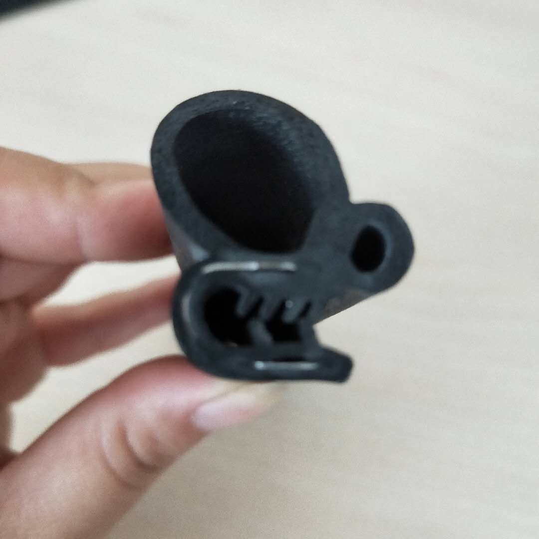 Waterproof, heat-proof and sound-proof Epdm rubber seal