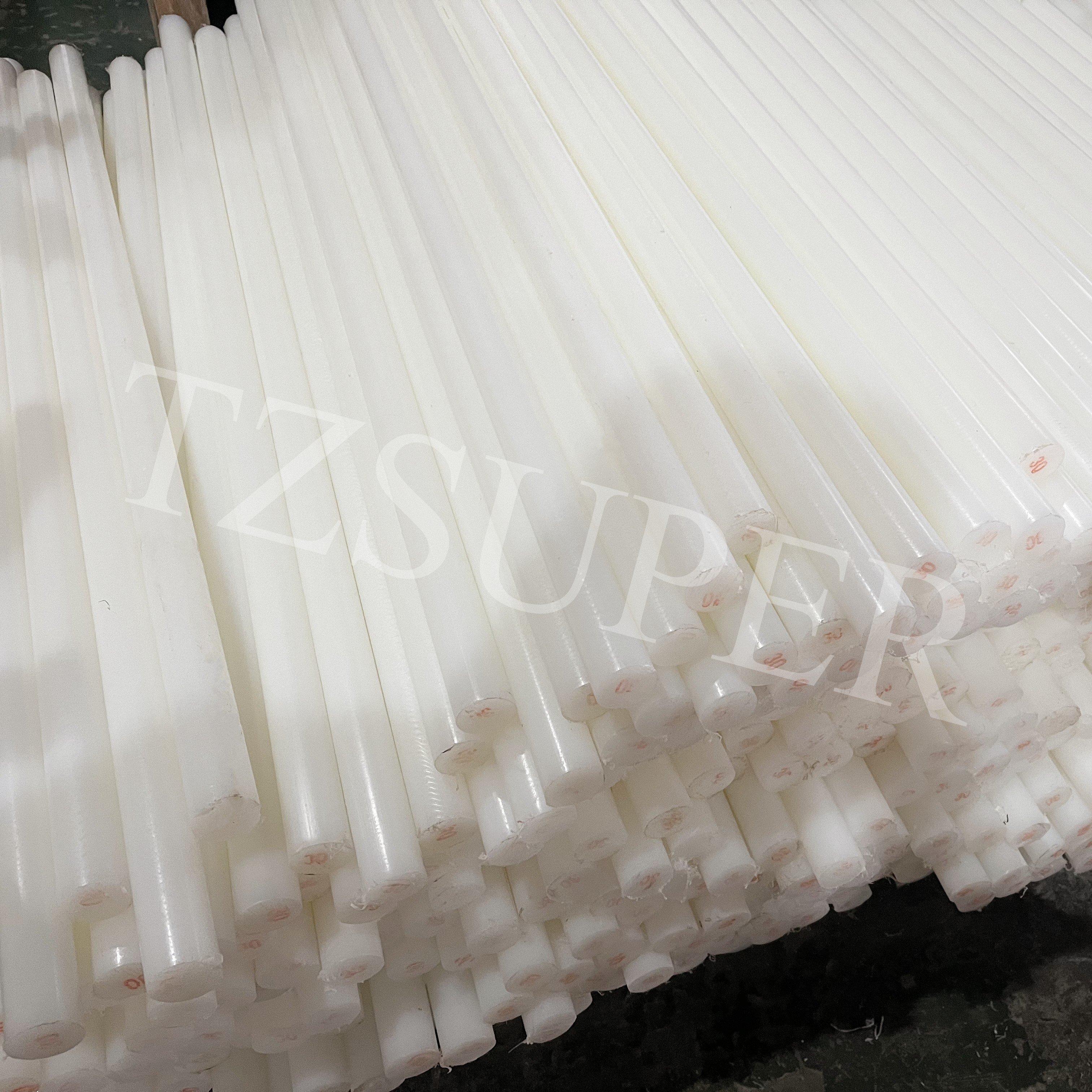 Manufacturer Sells Extrusion PA6 Round Bar Extruded Nylon Rod