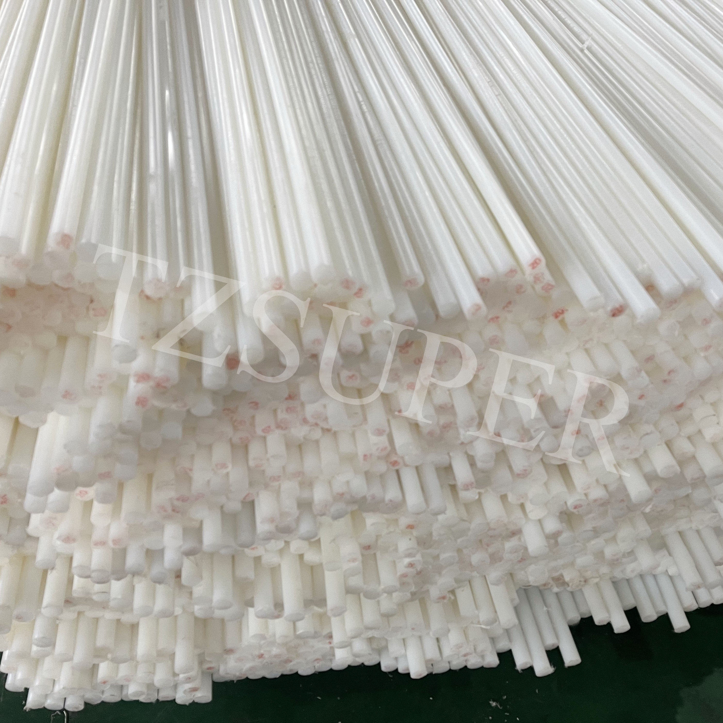 Manufacturer Sells Extrusion PA6 Round Bar Extruded Nylon Rod