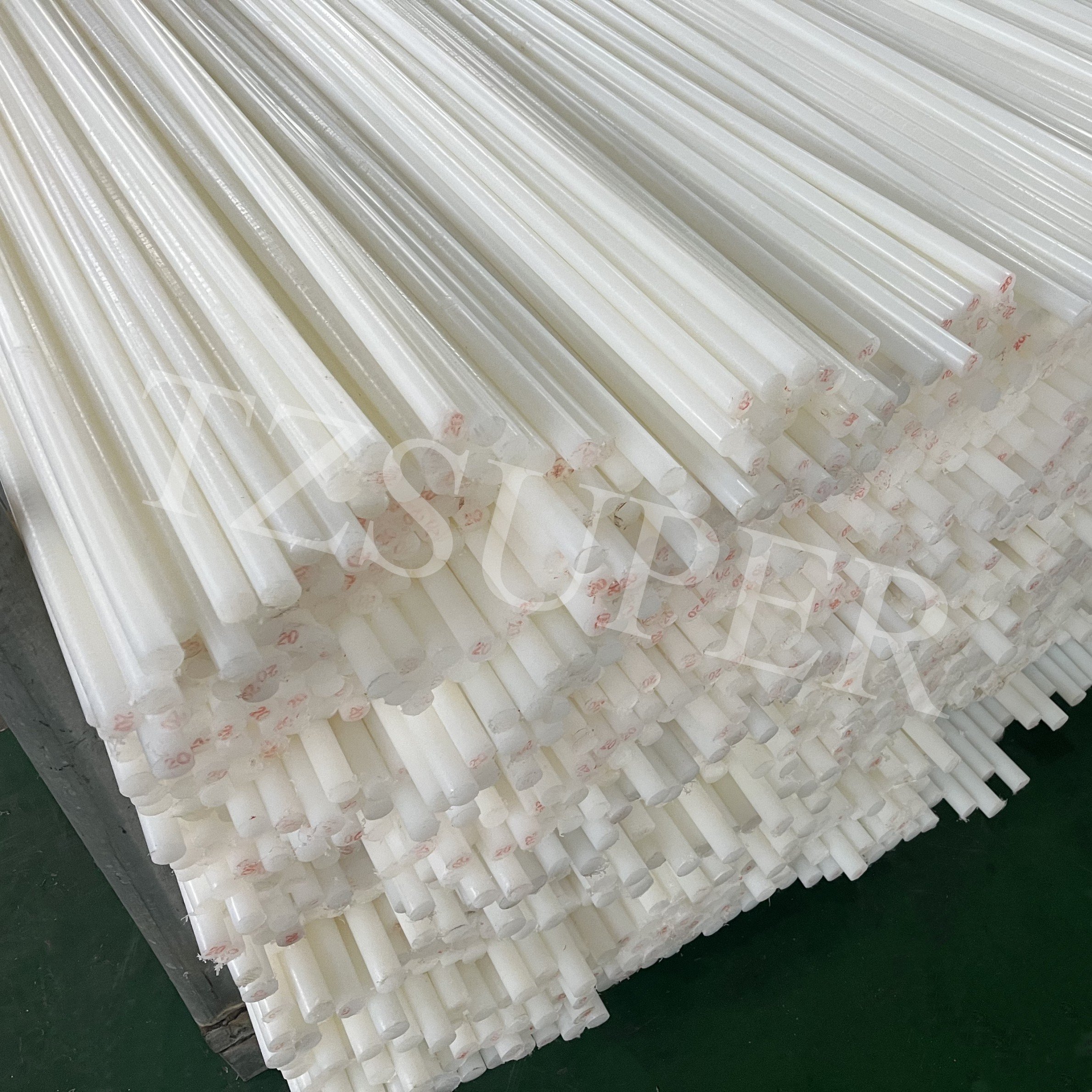 Manufacturer Sells Extrusion PA6 Round Bar Extruded Nylon Rod