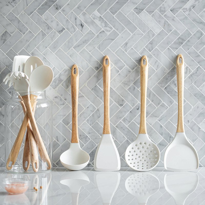 Kitchen Accessories Cooking Tools Kitchen Utensils with Wooden Handles Kitchenware Silicone Wholesale 7 Pieces in 1 Set