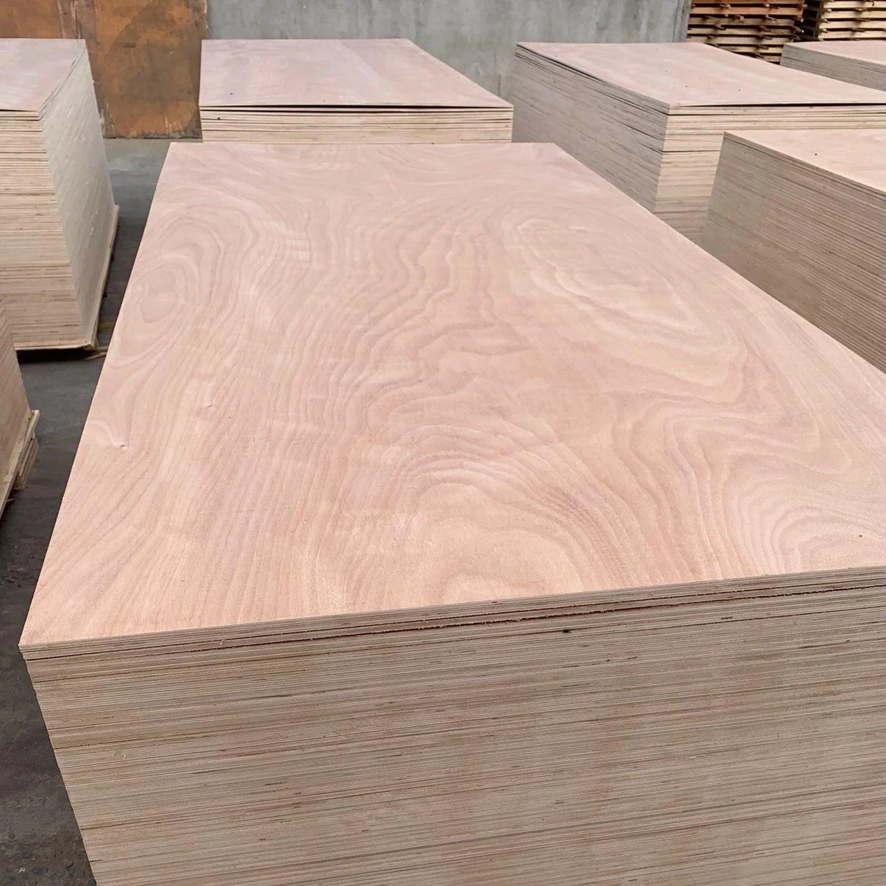 LVB Sofa Frame Packing Plywood LVB Poplar Natural Color LVB Boards For Furniture Frame High quality Manufacture