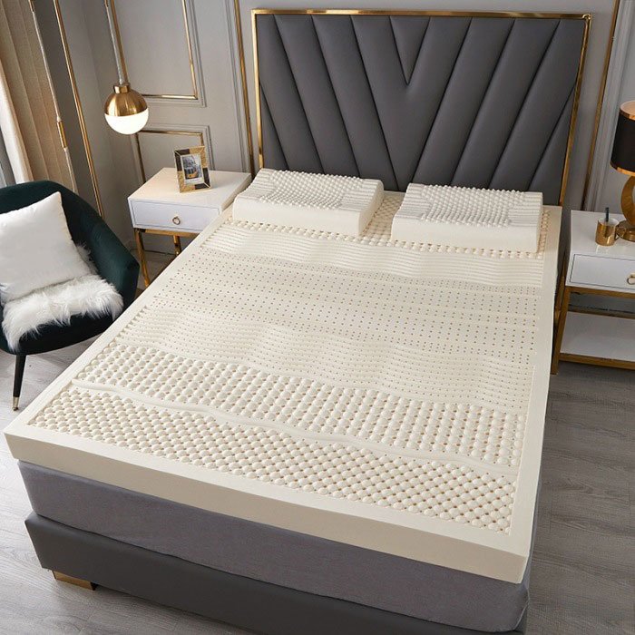 Multi size can be customized natural health rubber product 6 inch foldable queen size milk white latex mattress for women