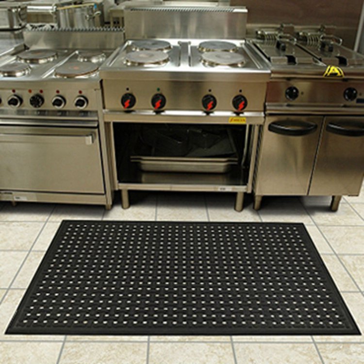 Drainage non-slip rubber hole mat workshop factory workers soles with rubber mat