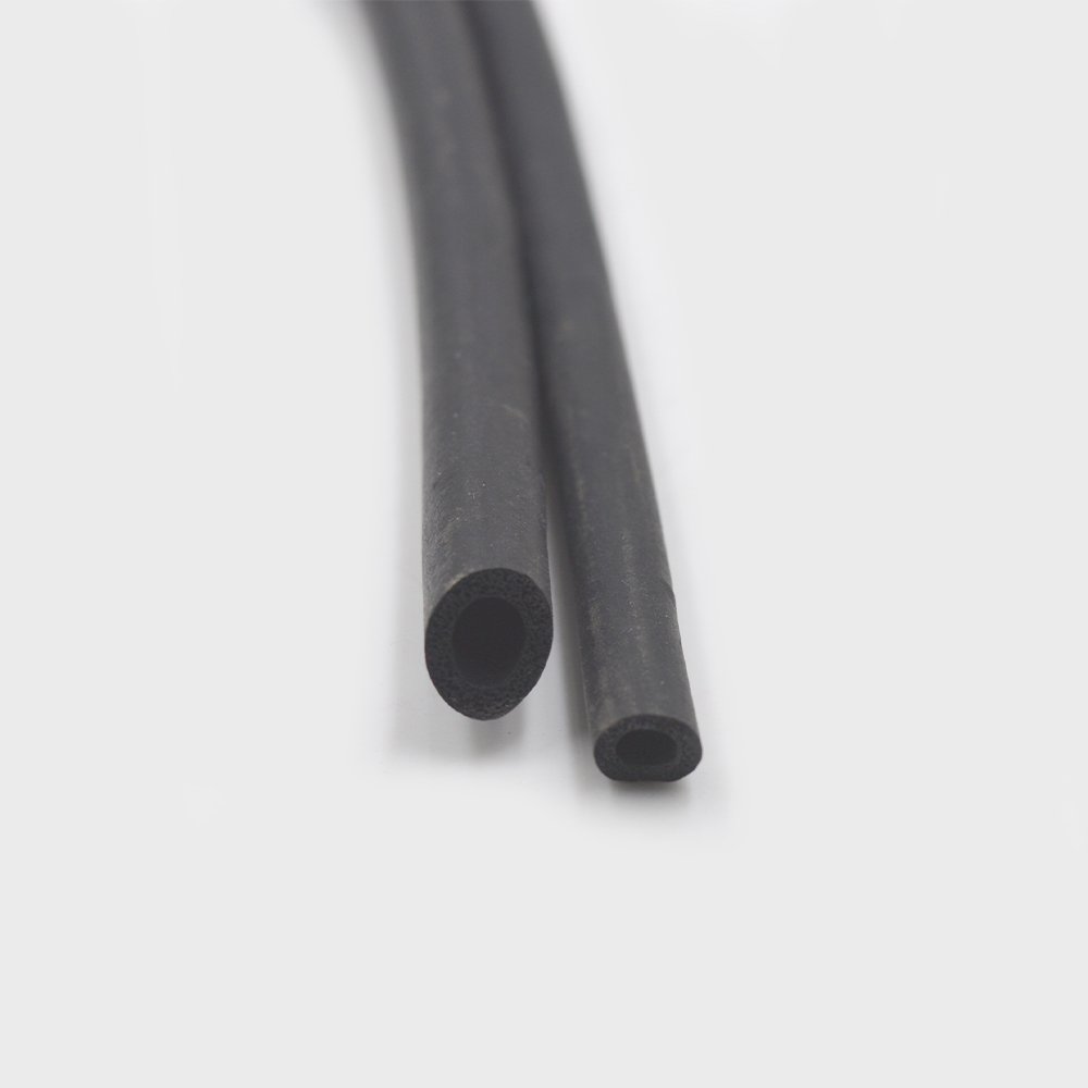 Elastic Epdm Rubber O Ring Sponge Cord Round Foam Rubber Bar Silicon Cord car sealing strip