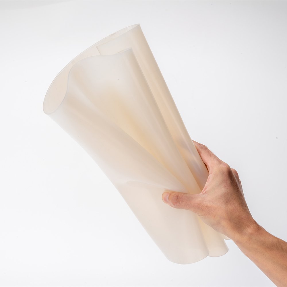 Silicone Rubber Sheet Thickness 0.5 1 2 3 4 5 mm Translucent VMQ Sheeting Pad for Vacuum Press Oven Heat Resistant Silicone Mat