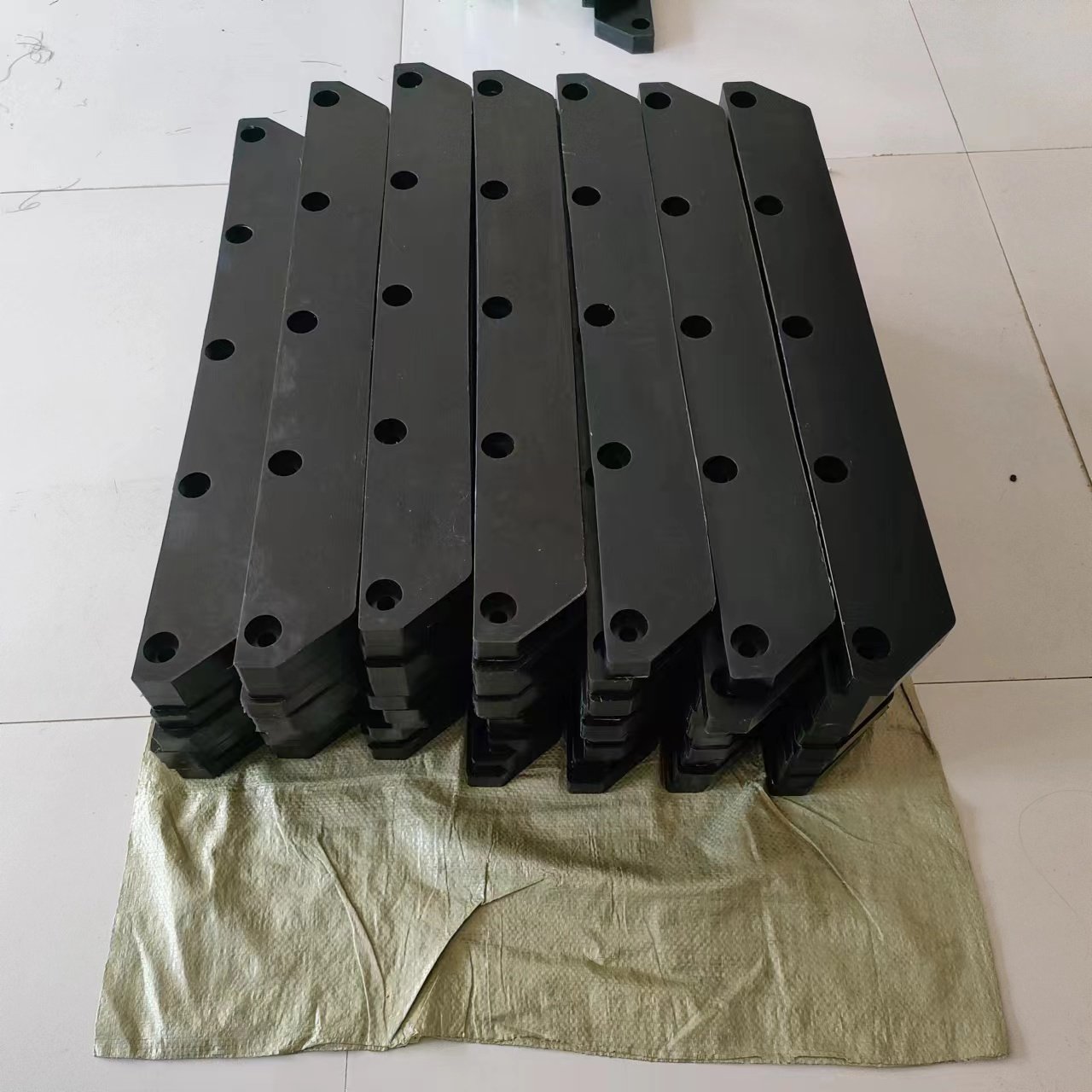 Injection-Molded Polyurethane Water Scraper Conveyor Belt Scraper Sheet Material High-Durability Plastic Conveyance System