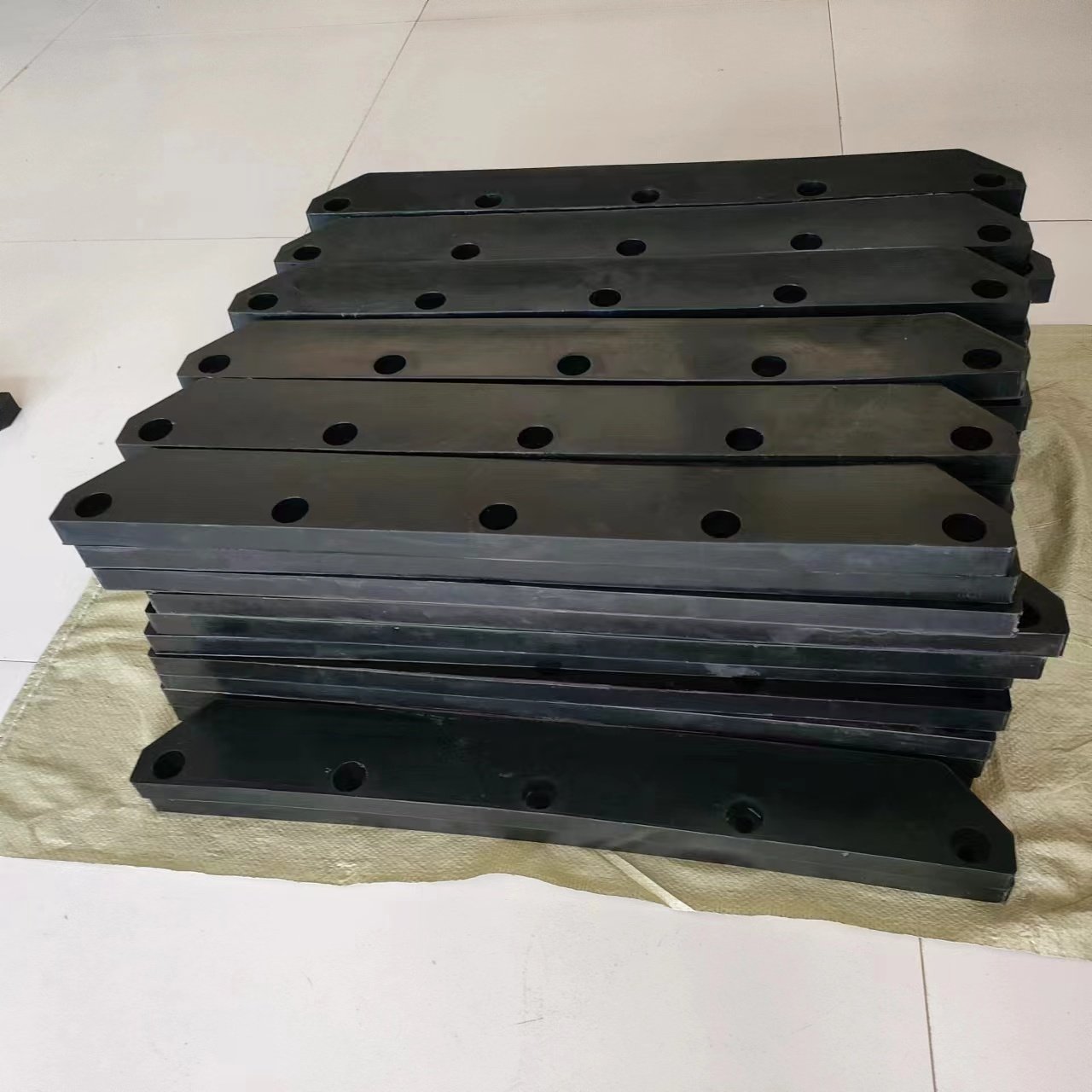 Injection-Molded Polyurethane Water Scraper Conveyor Belt Scraper Sheet Material High-Durability Plastic Conveyance System