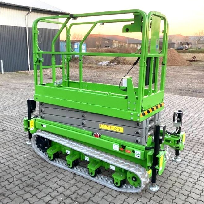 200kg 20ft 25ft All-terrain Crawler Hydraulic Scissor Man Lift Table Electric Mobile Aerial Work Platform for Fruit Picking