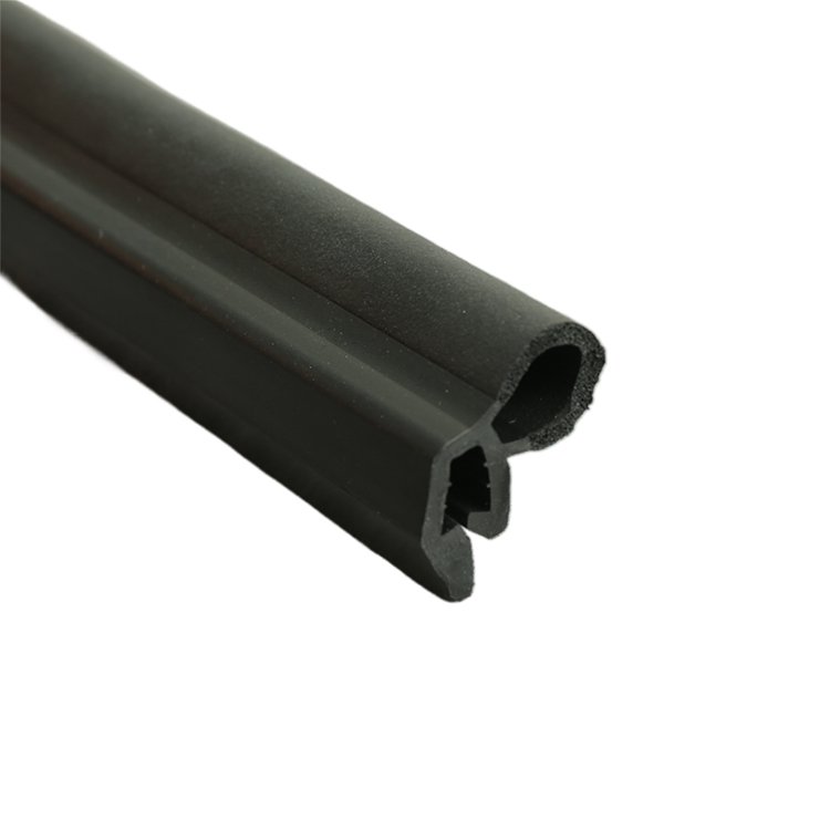 Automotive Seals Extruded EPDM Rubber Profile Strip Seal Anti Collision For Automobile