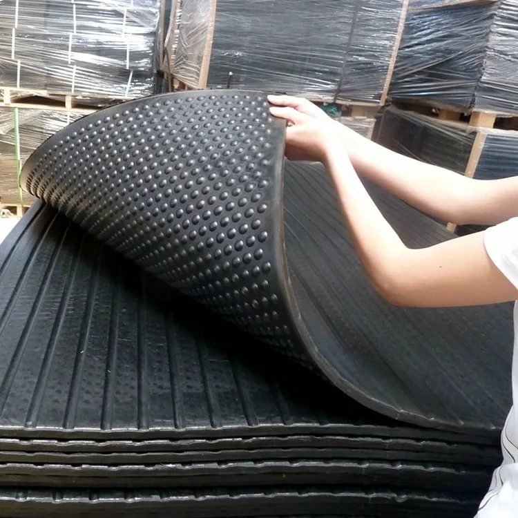Durable raised studs and excellent anti-slip cow rubber mat