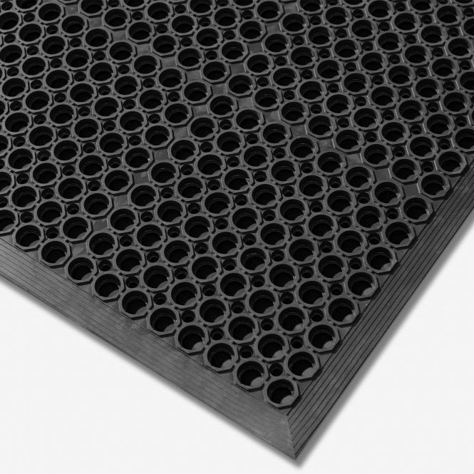 Outdoor Non-slip Rubber Mat Sith Holes Drainage Holes Rubber Ramp Mat Roll With Holes