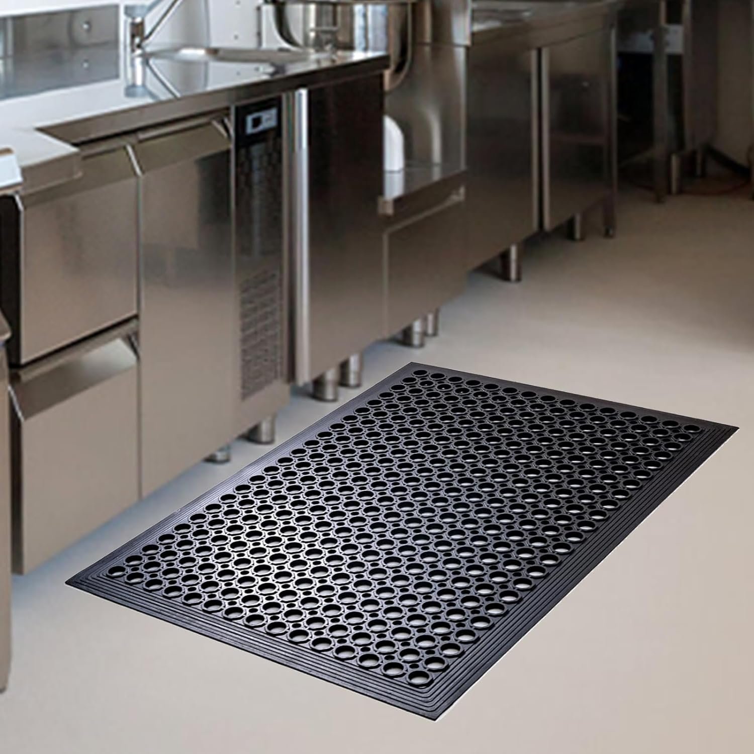 Outdoor Non-slip Rubber Mat Sith Holes Drainage Holes Rubber Ramp Mat Roll With Holes