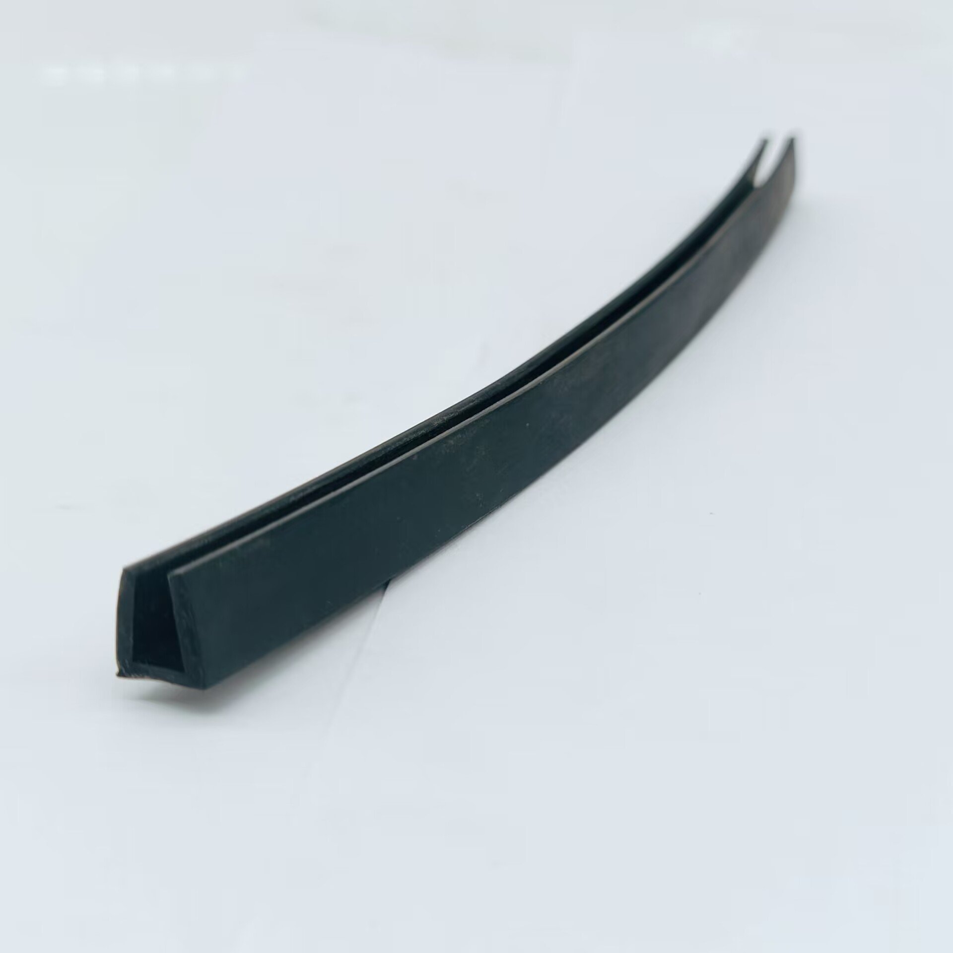 Guaranteed quality all kinds of rubber products customization support u-shaped silicone rubber strips