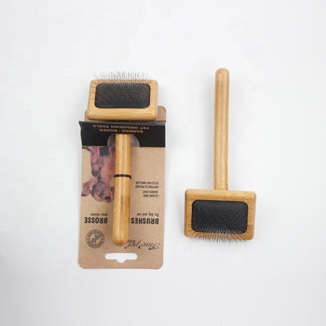 Pet Slicker Brush Supply 12 Dogs Sustainable Pet Cleaning & Grooming Products Wholesale Price Bar Jigger with Wooden Handle