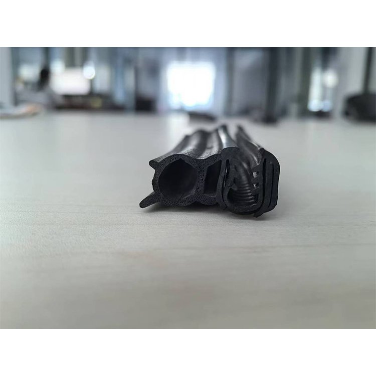 Hot Sale Composite Epdm OEM Different Rubber Car Window Door Rubber Weatherproof Seal Strip
