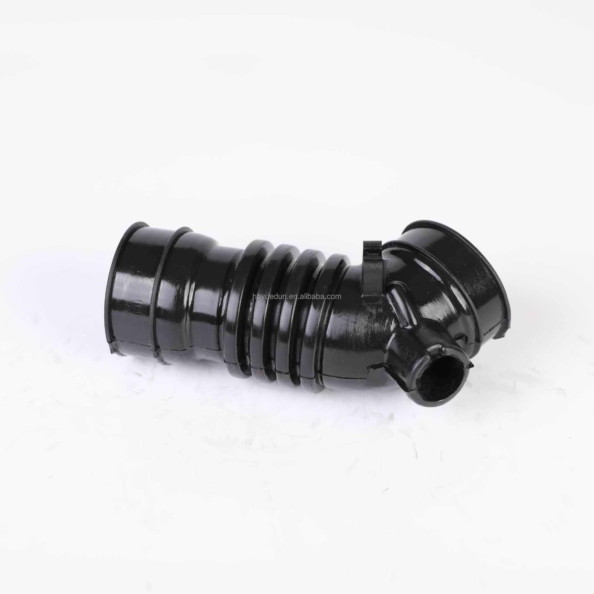 Factory Direct Auto Engine Spare Parts PW910011 Intake Clean Air Duct Pipe with Welding & Cutting Services