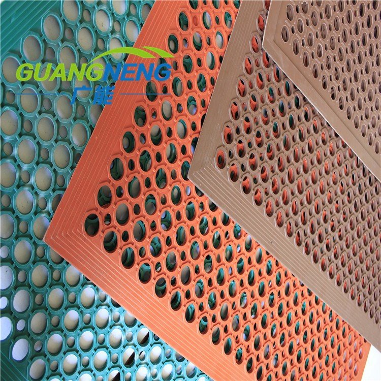 Heavy-Duty 60 x 35 Commercial Kitchen Mat Anti-Slip Rubber Drainage Mat for Restaurant Garage Garden Industrial Use