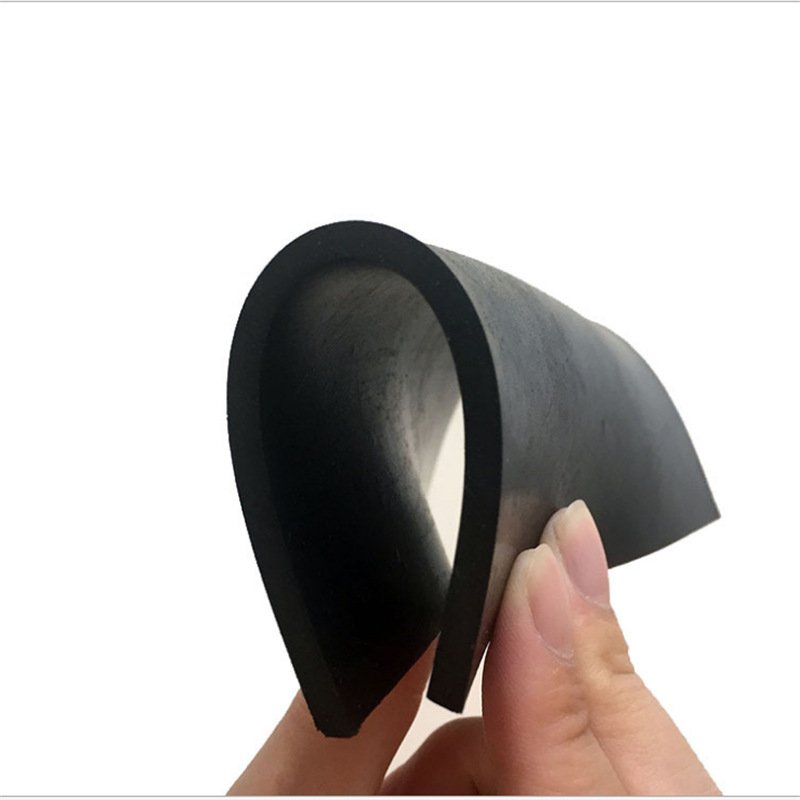 Soft Thickness 0.6mm Width 15mm Engravable Black Stud Neoprene Rubber Sheet Grey PVC Ethylene Propylene Mat for Mould