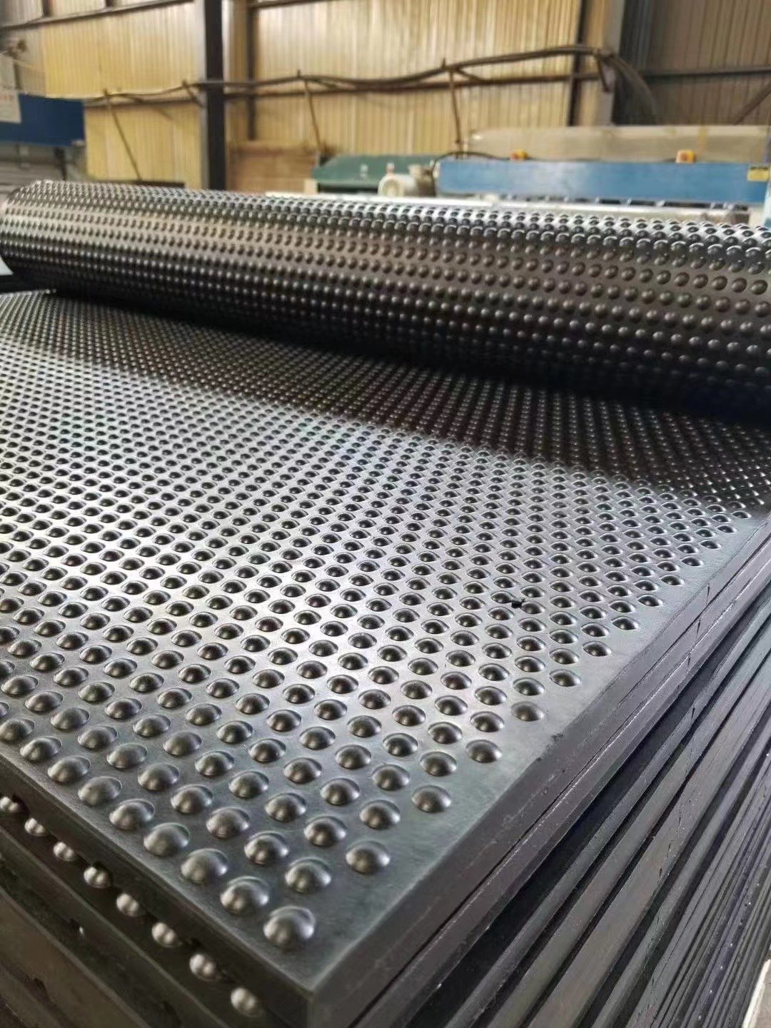 Industrial Paving Mat Rolls Shock Absorbing Wear Resistant Non Slip synthetic black eva rubber sheet