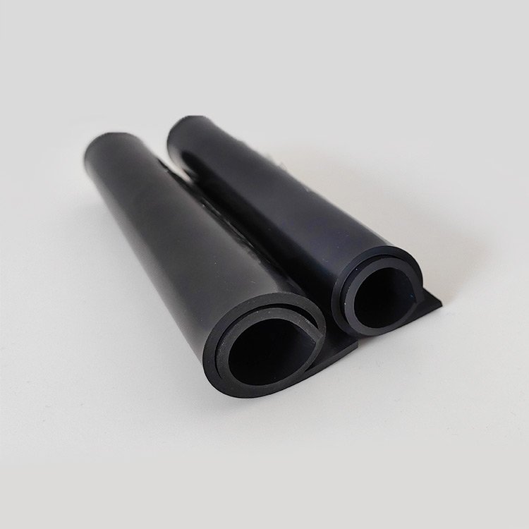 Factory Heat Resistant Acid and Alkali Corrosion and Aging Resistant FKM Fluoro Elastomer Rubber Flooring Mats Sheet