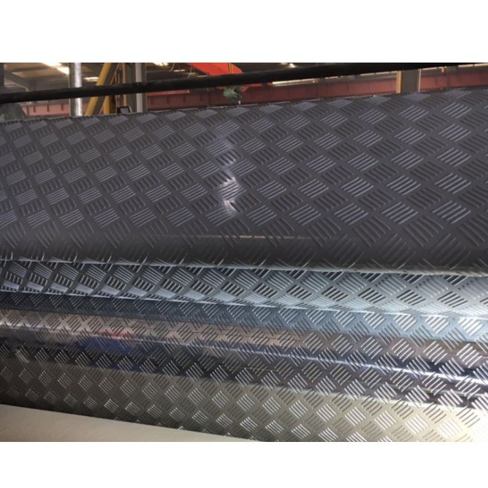 Anti Slip Checker Pattern Rubber Mat Flooring