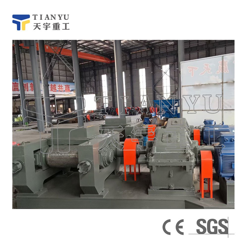 OTR Tyre Recycling Solutions R35 R51 R57 Waste Tyre Chip Cutting Machine Scrap Truck Tire Rubber Granulate Production Line