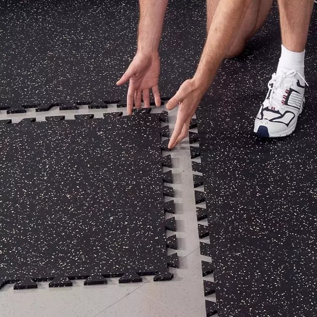 Manufacturers direct modern style anti-skid flame retardant interlocking floor tile rubber