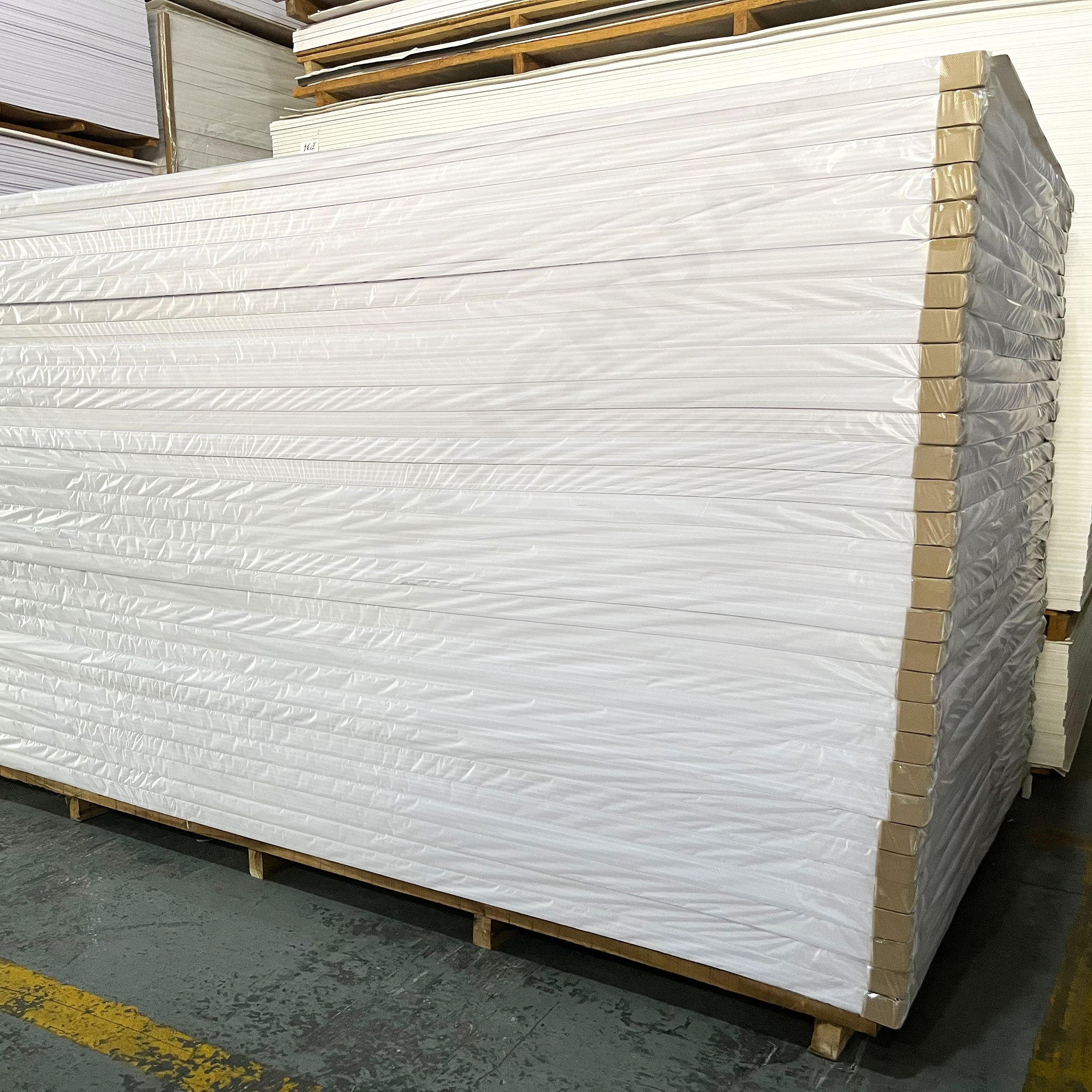 insulation foam board Protective Barriers 10mm Thickness Plastic Sheets For Advertising Smooth Surface