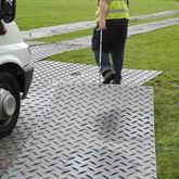 HDPE ground mat crane bog mats hdpe temporary 4x8 ft ground road protection mats for camping