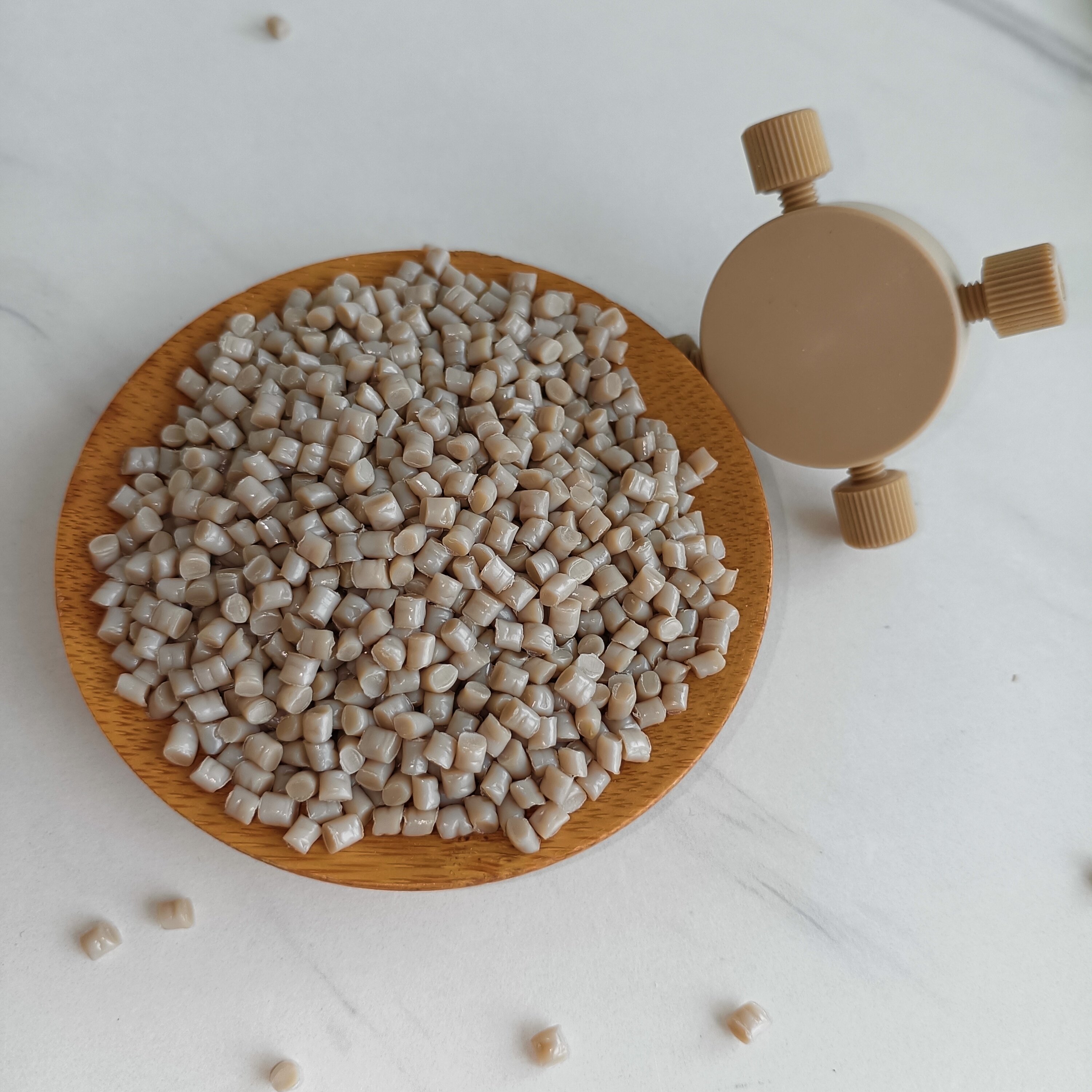PEEK Pellet Hot Selling from Factory Natural PEEK Plastic Bar/ Solid PEEK Rod for Engineering Plastic