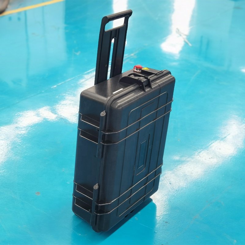 100w 200w 300w Portable Luggage Suitcase Fiber Laser Cleaning Machine for Wood Rust Paint Cleaning