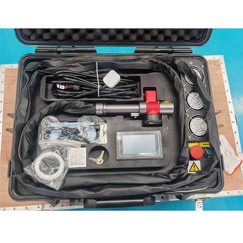 100w 200w 300w Portable Luggage Suitcase Fiber Laser Cleaning Machine for Wood Rust Paint Cleaning