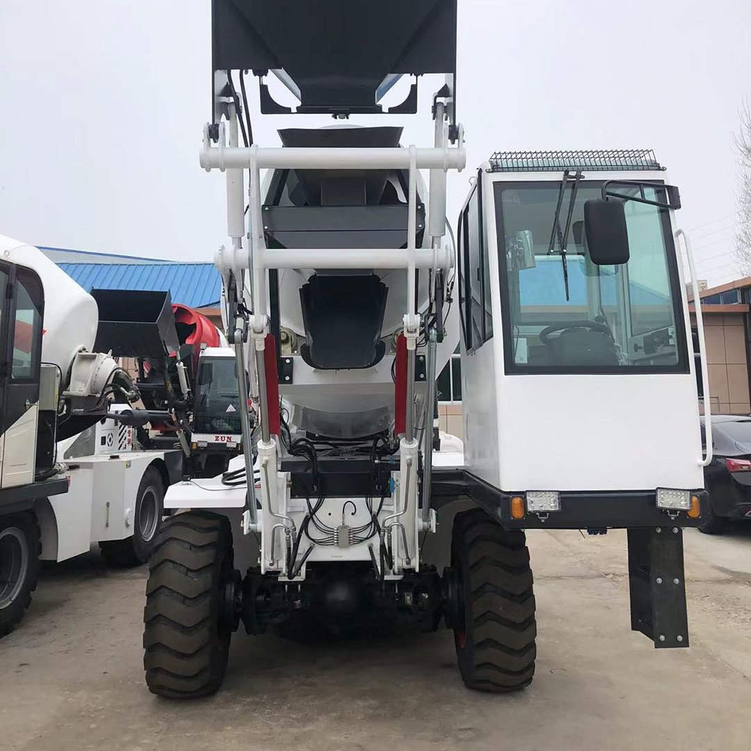Automatically Operation self loading mobile 4 cubic meters 4 m3 4m3 4cbm concrete mixer truckfor sale