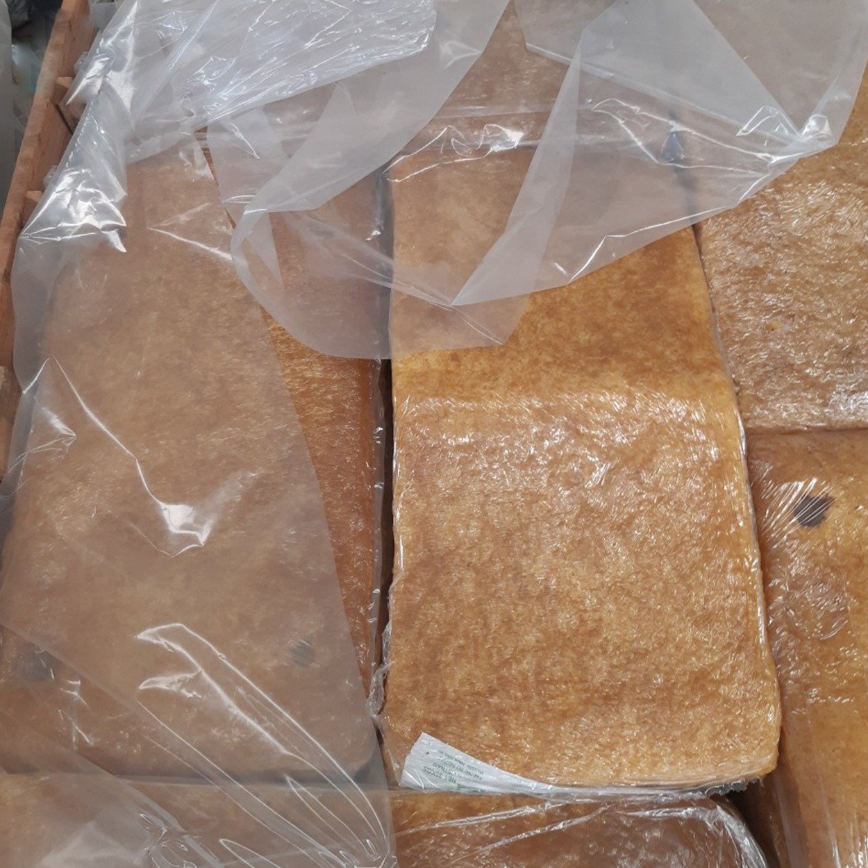 NATURAL RUBBER SVR 3L HIGH QUALITY EXPORT STANDARDS IN VIETNAM RUBBER RAW MATERIAL PACKING IN BALES
