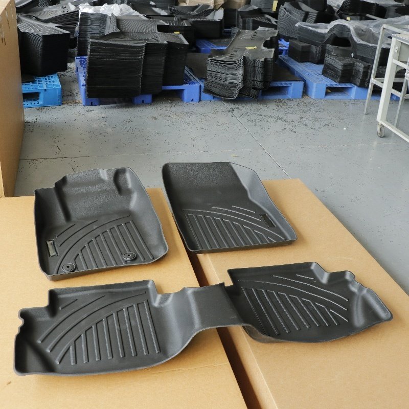 3D custom TPV rubber RHD car accessories car mats for Toyota Hilux rocco 2022+