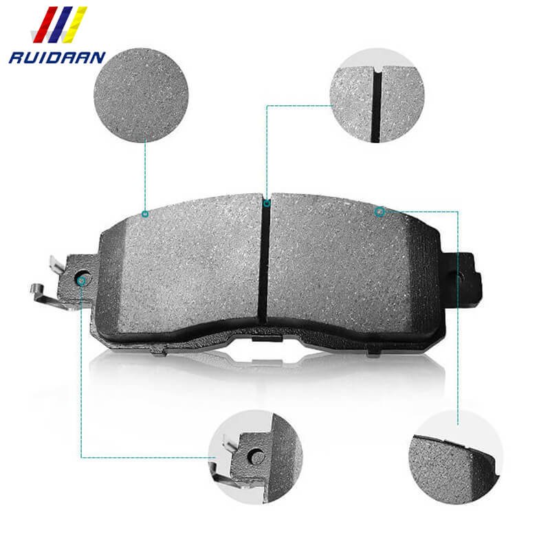 Auto Spare Parts Ceramic Brake Pad Car Carbon for front rear Sport Set DISCOVERY Box Packing Plate Rubber Color Kits Origin