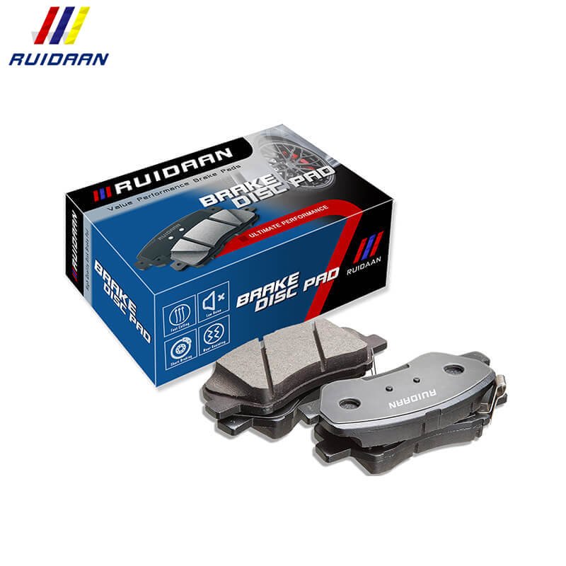 Auto Spare Parts Ceramic Brake Pad Car Carbon for front rear Sport Set DISCOVERY Box Packing Plate Rubber Color Kits Origin