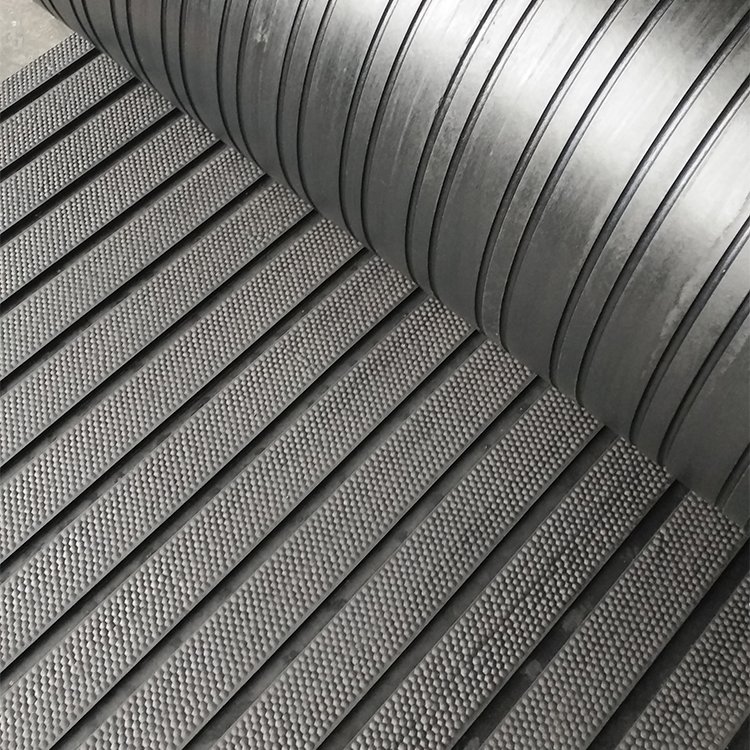 Stripped Cattle Rubber Mat Dairy Farm Flooring
