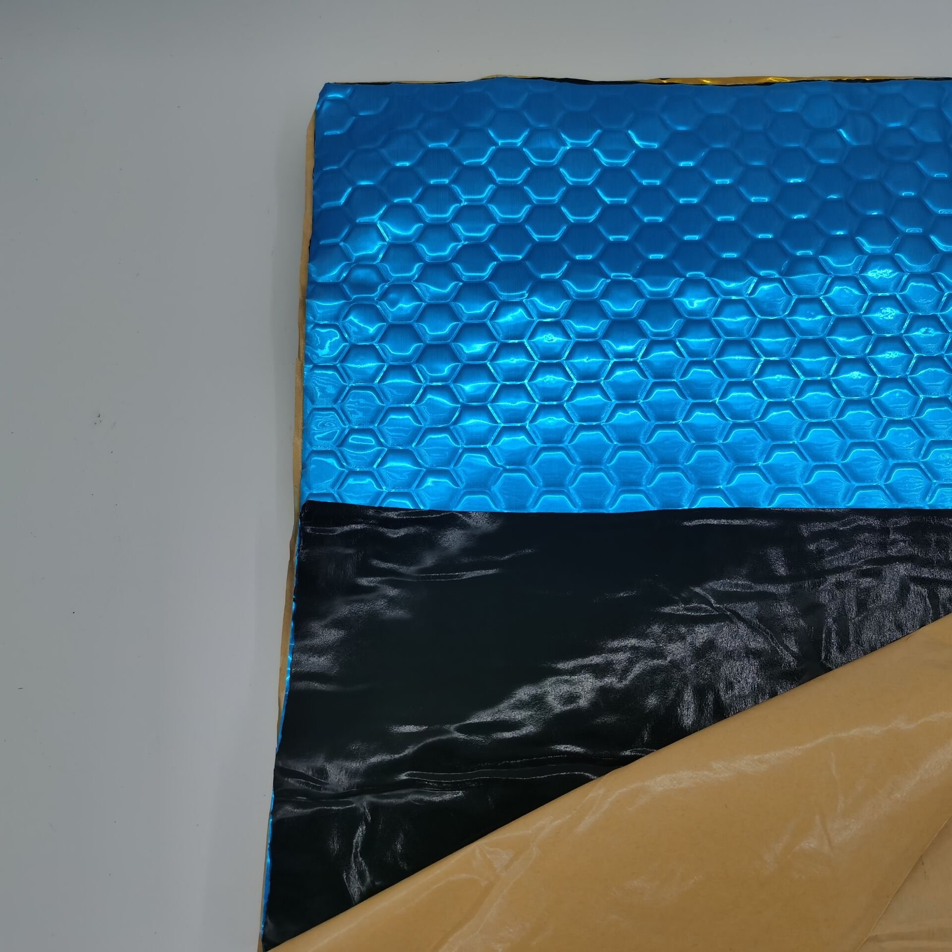 Self-Adhesive 2.5mmx60cmx30cm Butyl Rubber Sheet Car Damping Plate Material